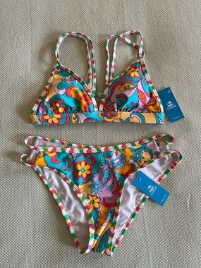 NWT Cupshe Boho Wavy Floral Print Bikini Set Size Small